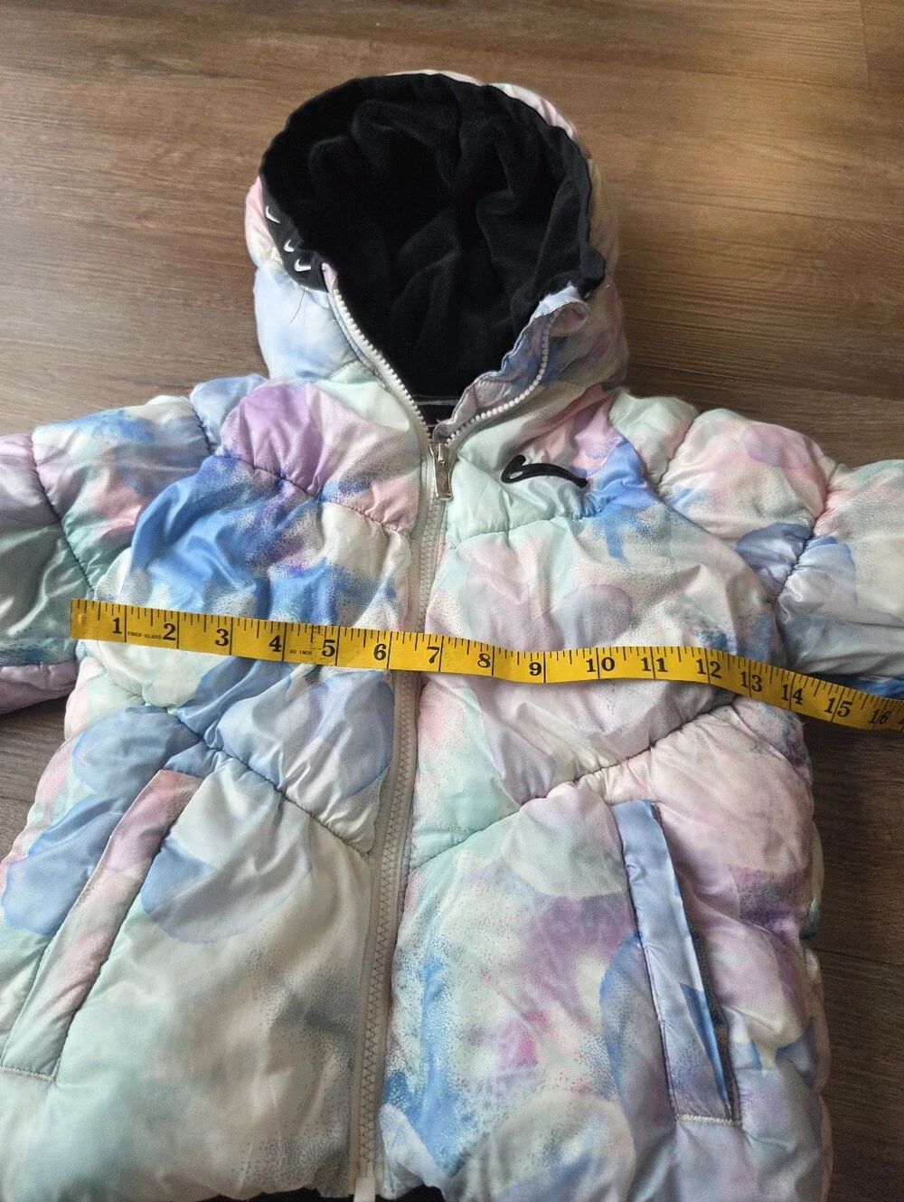 Nike puffer couple